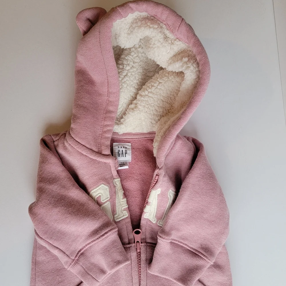 Baby Gap Baby girl sherpa hooded jumpsuit warm jacket hoody size 0- 3 months